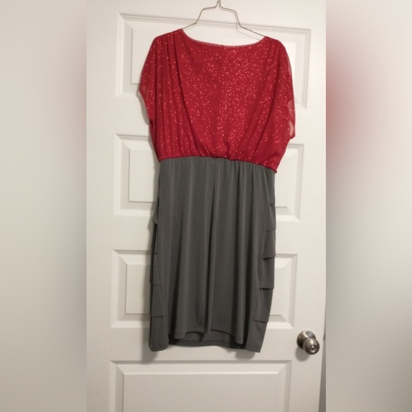 Dress Enfocus Studio Dress Red Glitter Top Gray Bottom WOMEN'S Size 14W - Picture 2 of 7